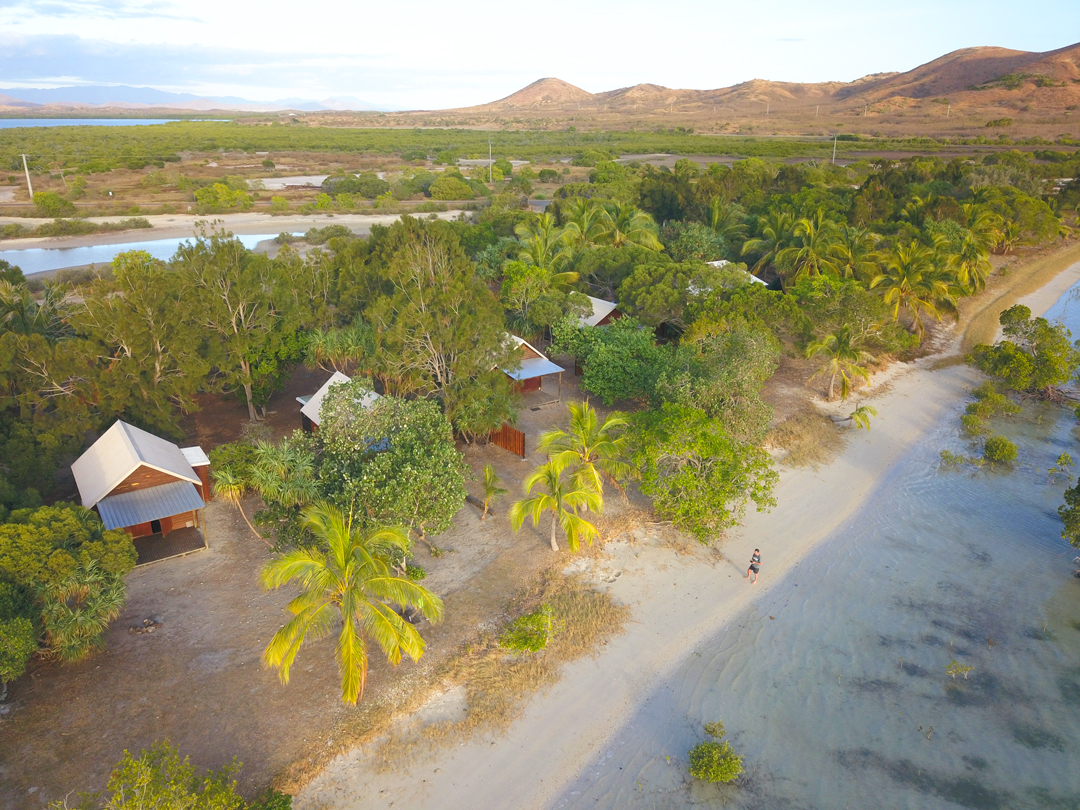 Les bungalows de Caledonian Wake Park en bord de plage